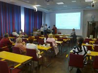 Kunniakirja  Eeva kutsutaan kunniajäseneksi sukuseuralle tekemänsä työn johdosta.